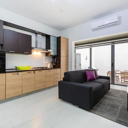 Centre Paceville Apt With Terrace, Bbq & Wifi By 360 Estates San Ġiljan Exterior foto