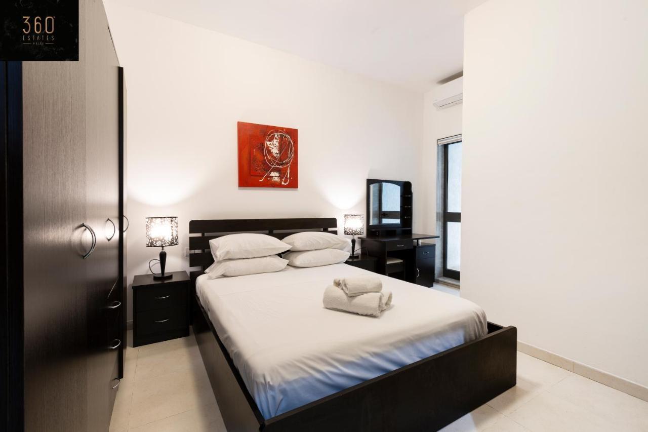 Centre Paceville Apt With Terrace, Bbq & Wifi By 360 Estates San Ġiljan Exterior foto