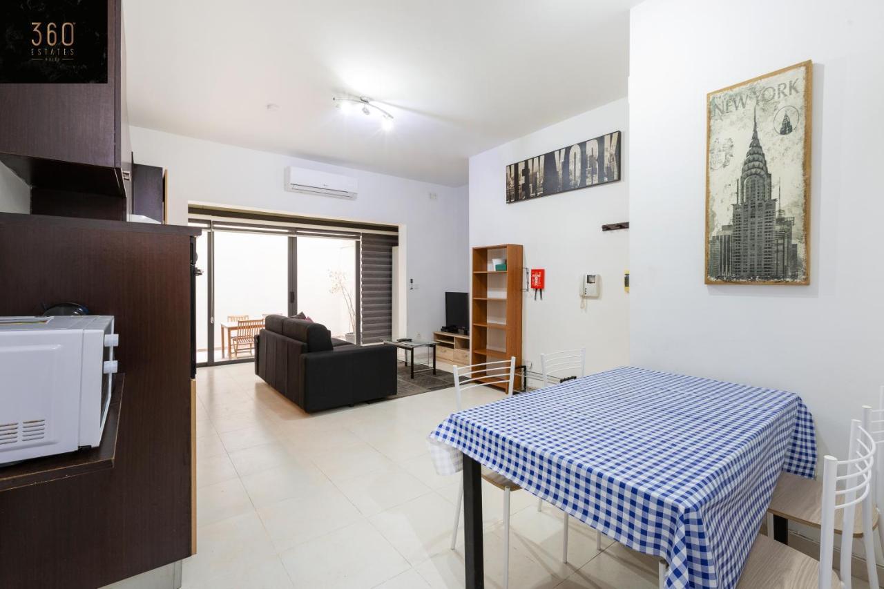 Centre Paceville Apt With Terrace, Bbq & Wifi By 360 Estates San Ġiljan Exterior foto